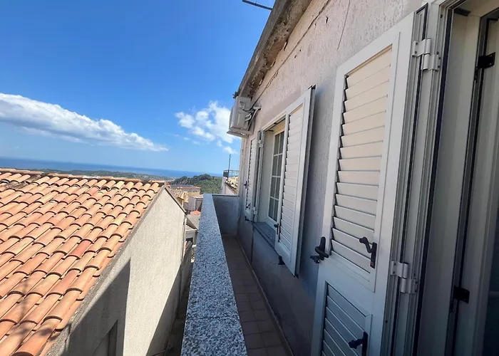 Sinopoli Casa 度假居 Satriano